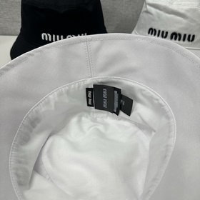Классическая рыбацкая кепка Miu весна-