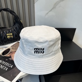 [Miumiu] Новая модель вышитой кепки-р