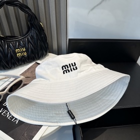 [Miumiu] Новая модель вышитой кепки-р