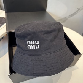 [Miumiu] Новая модель вышитой кепки-р