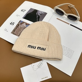 Хит продаж от Miu： вязаная шапка с выш