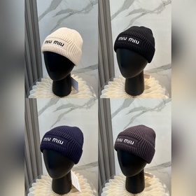 Хит продаж от Miu： вязаная шапка с выш