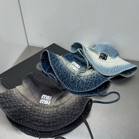 Джинсовая рыбацкая кепка Miu из весенн