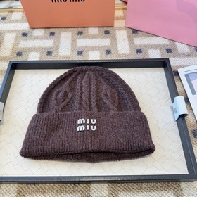 Шерстяная шапка Miu для осенне-зимнег