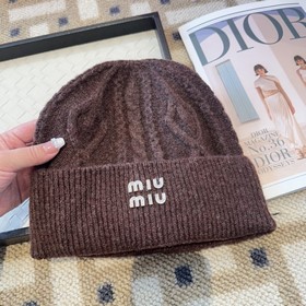 Шерстяная шапка Miu для осенне-зимнег