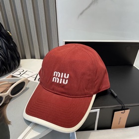 [Miumiu] Новая вышитая бейсболка по и