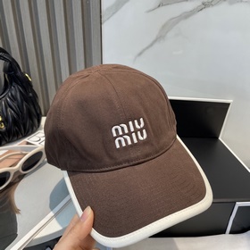 [Miumiu] Новая вышитая бейсболка по и