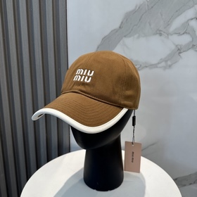 [Miumiu] Новая вышитая бейсболка по и