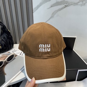 [Miumiu] Новая вышитая бейсболка по и