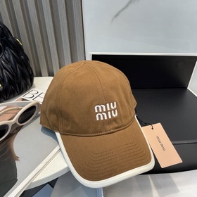 [Miumiu] Новая вышитая бейсболка по и