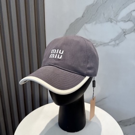 [Miumiu] Новая вышитая бейсболка по и