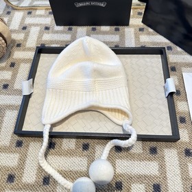 Шерстяная шапка Miu из осенне-зимней к
