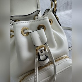 5BZ045 Новая модель рюкзака MIU в стил