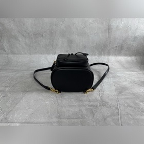 5BZ045 Новая модель рюкзака MIU в стил