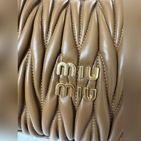 Новая сумка MiuWander модели 5BC108 M