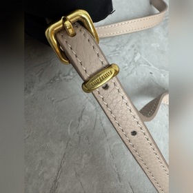 5BE097 Miu Сумочка через плечо из экс