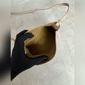 5BE097 Miu Сумочка через плечо из экс