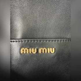 5BP086 MIU — новая сумка на цепочке, и