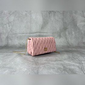 5BP086 MIU — новая сумка на цепочке, и