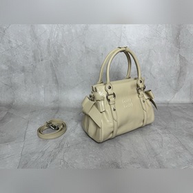5BA327 (бежевый)Miu 26SS RIBBON Сумка 