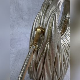 Сумка 5BC125 (золотистого цвета) от M,