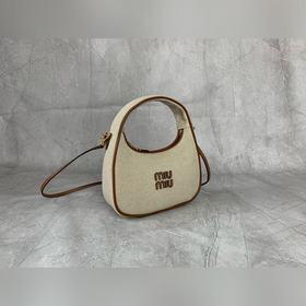 5BC125 — новинка Miu из канваса с кож