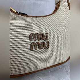 5BC125 — новинка Miu из канваса с кож