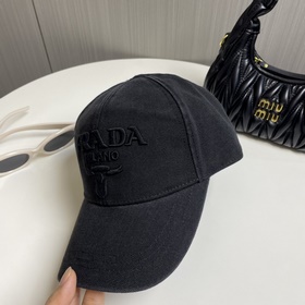 [Prada] Новая коллекция весна-лето： б