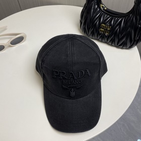 [Prada] Новая коллекция весна-лето： б