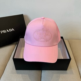 Новая классическая бейсболка PRADA — в