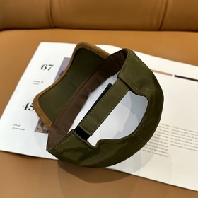 [Prada] Новая бейсболка, поступление 