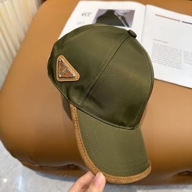 [Prada] Новая бейсболка, поступление 
