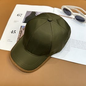 [Prada] Новая бейсболка, поступление 