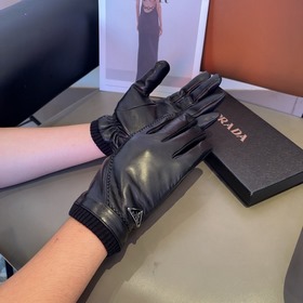 Новые мужские перчатки Prada из овечье
