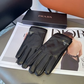 Новые мужские перчатки Prada из овечье