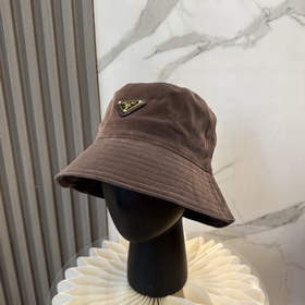 [PRADA] Популярная рыбацкая кепка из
