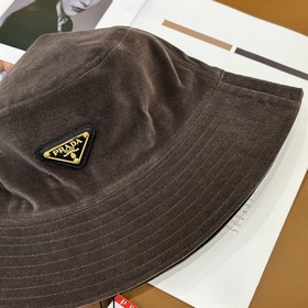 [PRADA] Популярная рыбацкая кепка из 