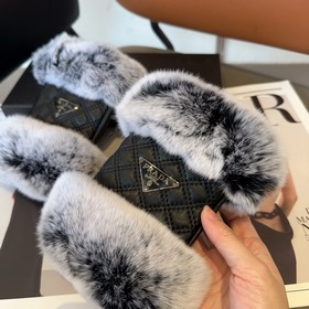 Перчаткиз овечьей кожи Prada, модные п