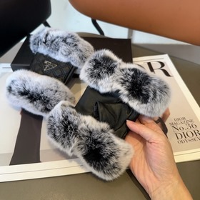 Перчаткиз овечьей кожи Prada, модные п