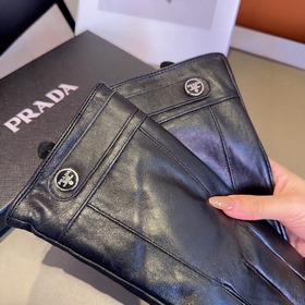Новые мужские перчатки Prada из овечье