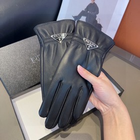 Перчаткиз овечьей кожи Prada, модные п