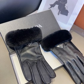 Женские перчатки Prada из овечьей кожи