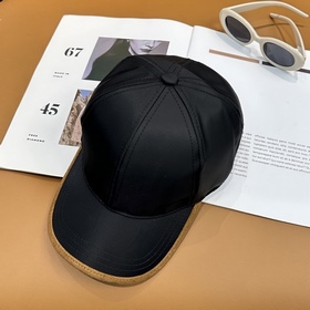 [Prada] Новая бейсболка, поступление 
