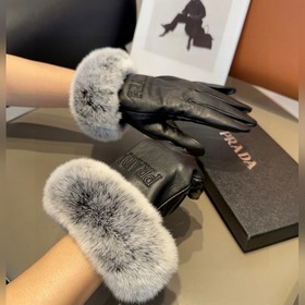 Короткие перчатки Prada из меха кролик