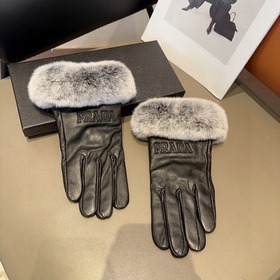 Короткие перчатки Prada из меха кролик