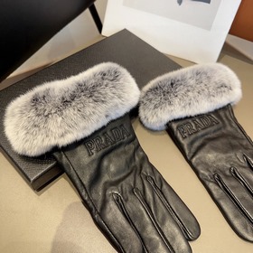 Короткие перчатки Prada из меха кролик