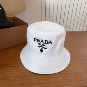 [Prada] Новая весенне-летняя коллекция