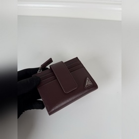 Новейший кошелек PRADA с треугольным л