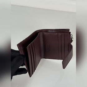 Новейший кошелек PRADA с треугольным л