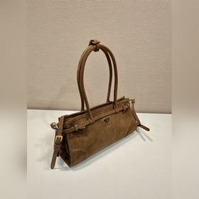 LusSolf, матовая кожа, 1BA426 . Эта с